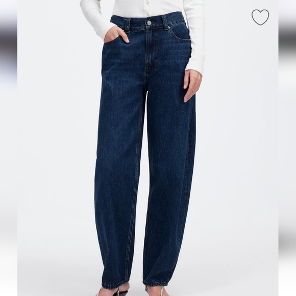 Like New Madewell Arc (Barrel / Balloon Shape) Jeans In Owsley Wash - Picture 7 of 9